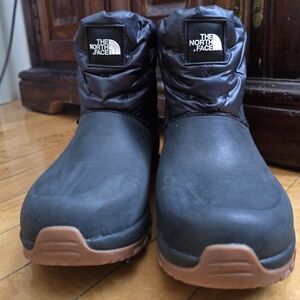 The North Face Womens Black Yukiona Ankle Winter Boots